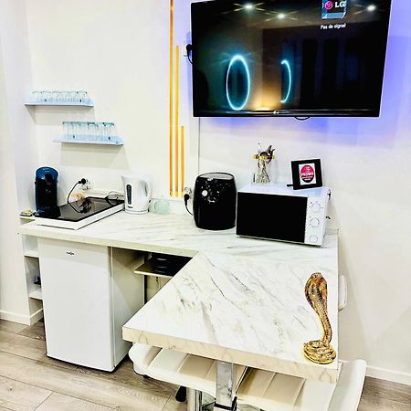 Worldroom Chambre Privee Avec Espace Commun Perpignan Ngoại thất bức ảnh