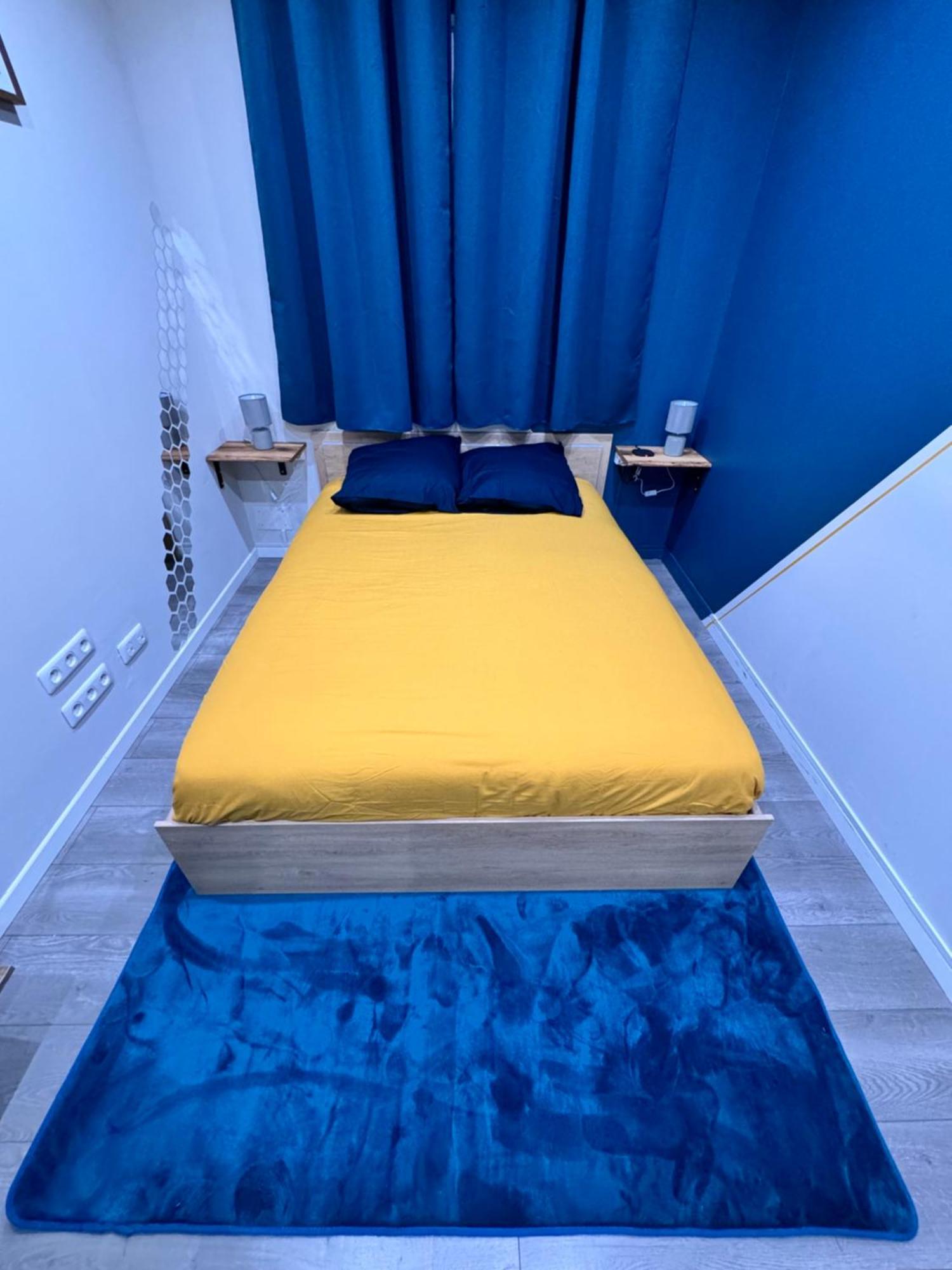 Worldroom Chambre Privee Avec Espace Commun Perpignan Ngoại thất bức ảnh
