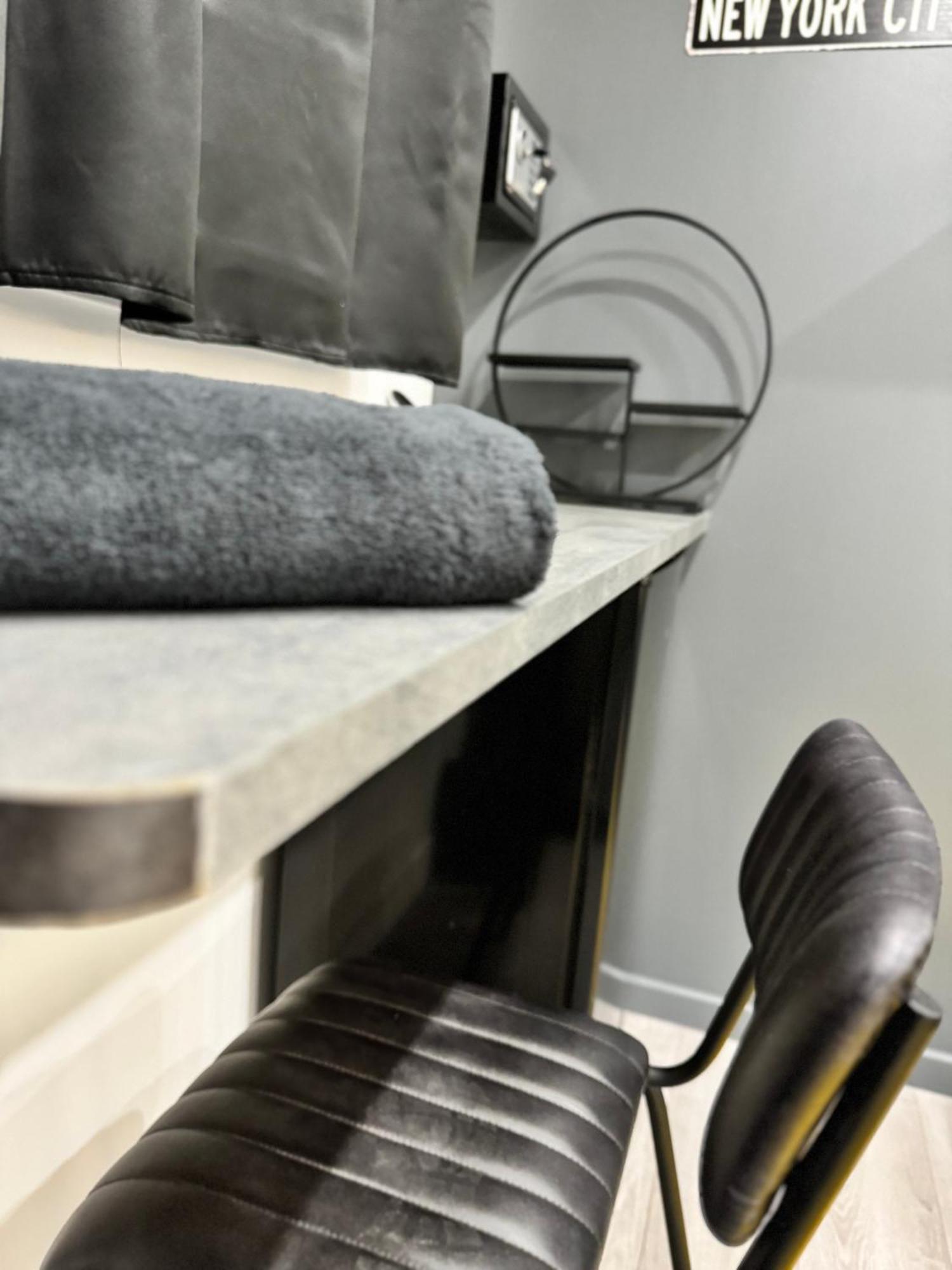 Worldroom Chambre Privee Avec Espace Commun Perpignan Ngoại thất bức ảnh