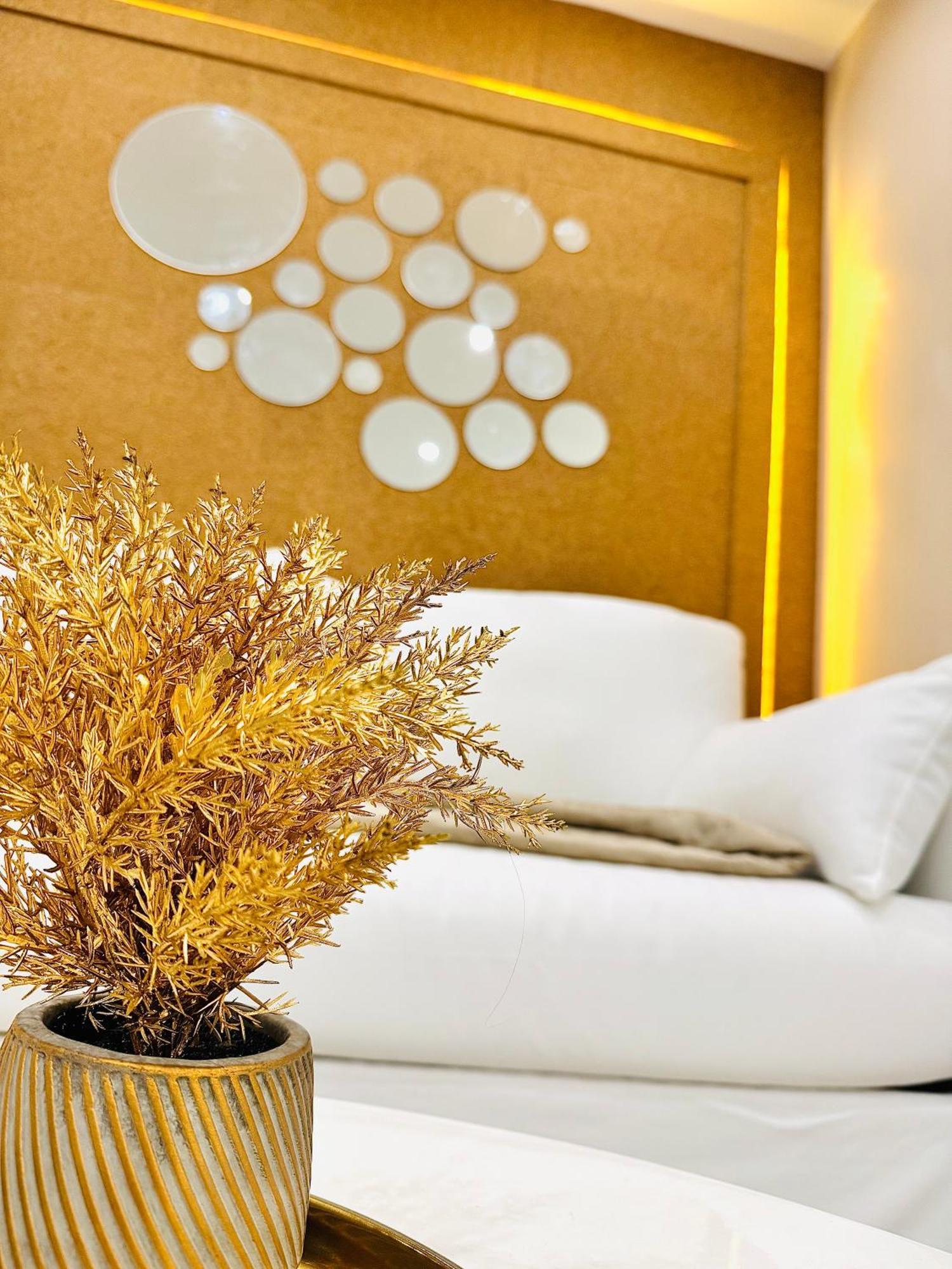 Worldroom Chambre Privee Avec Espace Commun Perpignan Ngoại thất bức ảnh